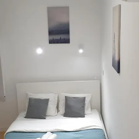 Quarto em Acomodações Particulares Antônio Pedro Lisboa