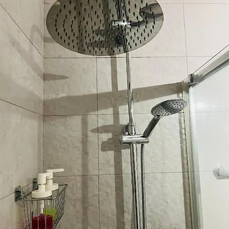 Quarto em Acomodações Particulares Antônio Pedro Lisboa