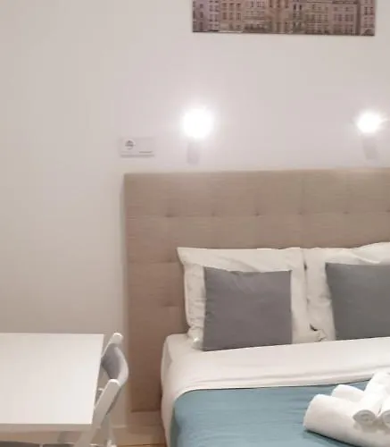 - Antonio Pedro Δωμάτια σε οικογενειακή κατοικία